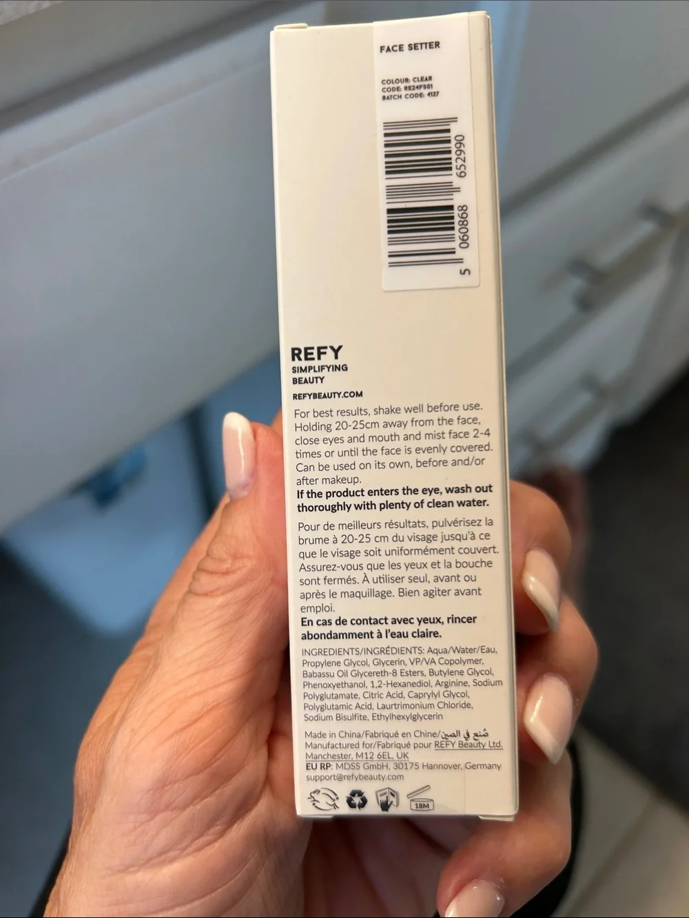 REFY Face Setter Setting Spray — White and Black Packaging
